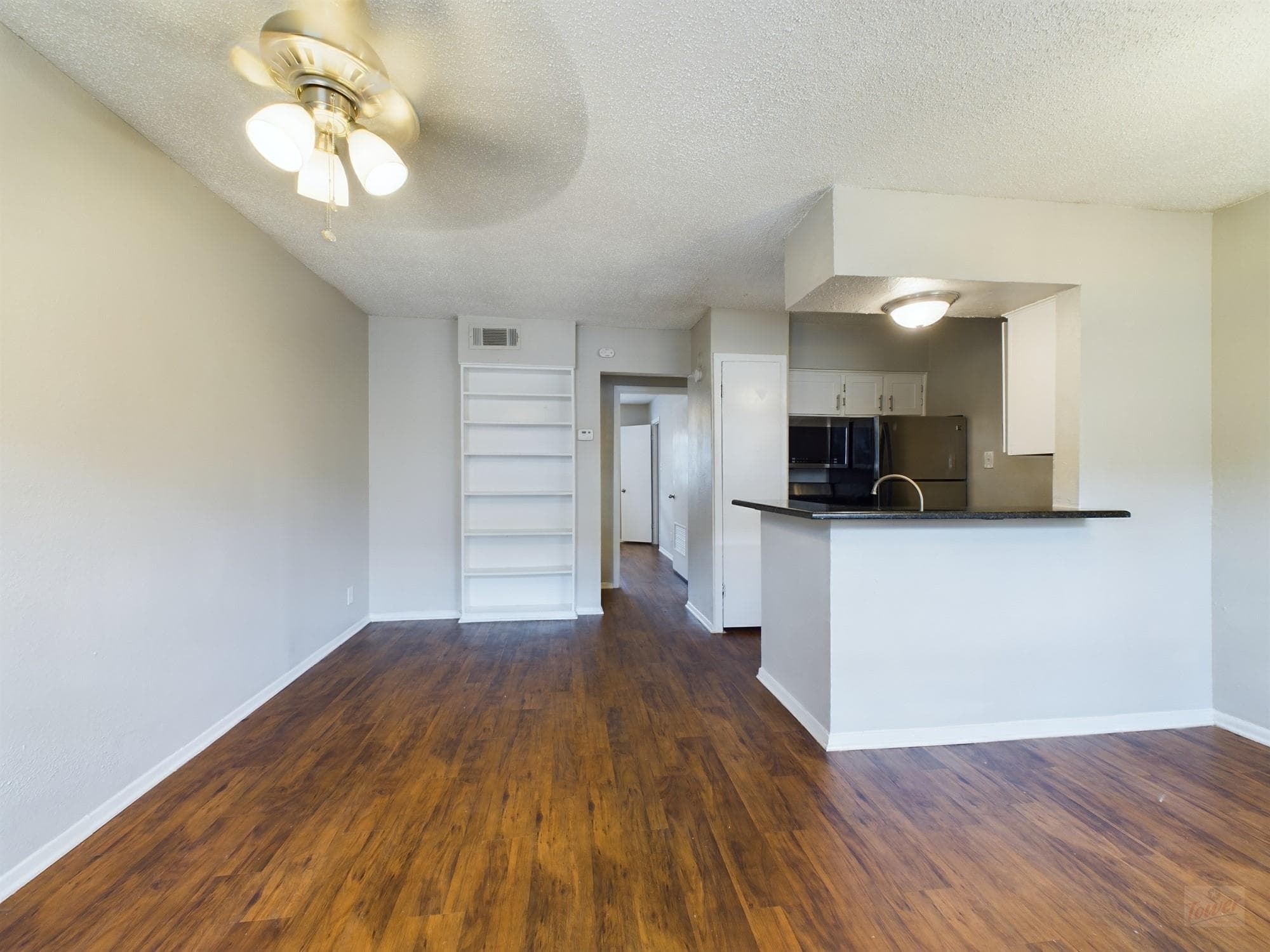 2401  Manor Rd  #125