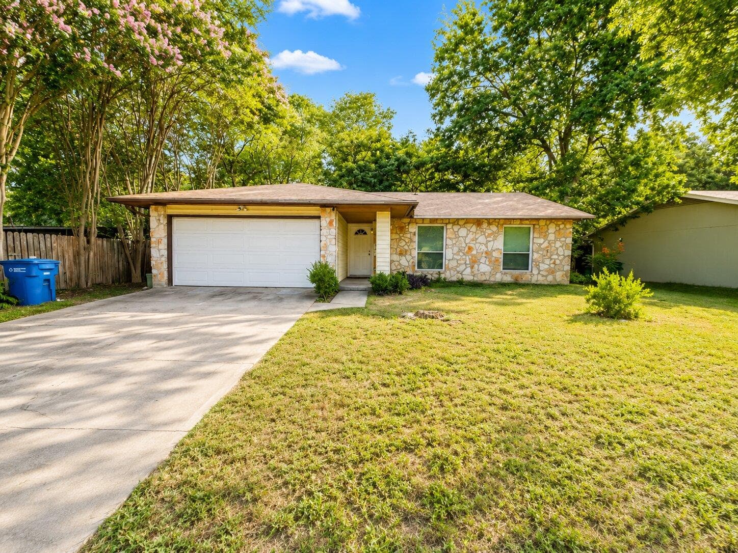 5802 Brook Valley Dr