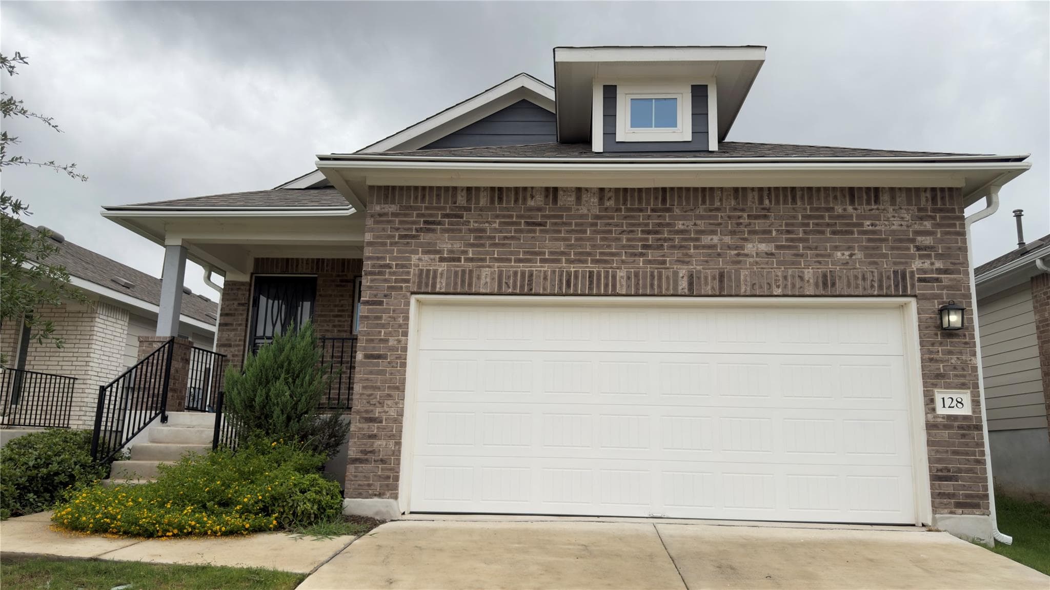 128  Riverhill Dr