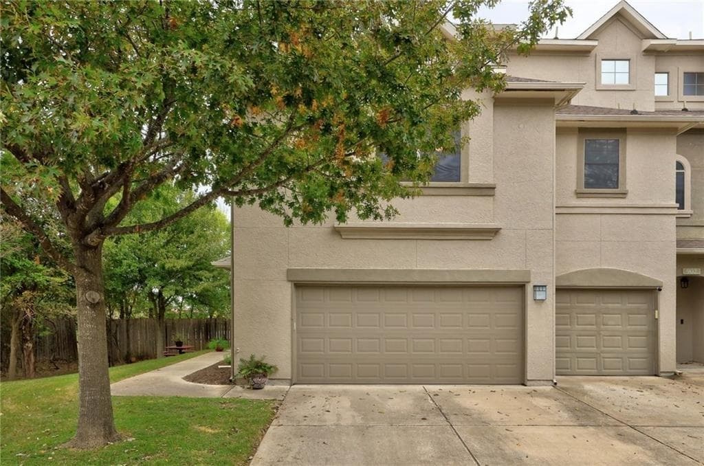11203  Ranch Road 2222 None  #901