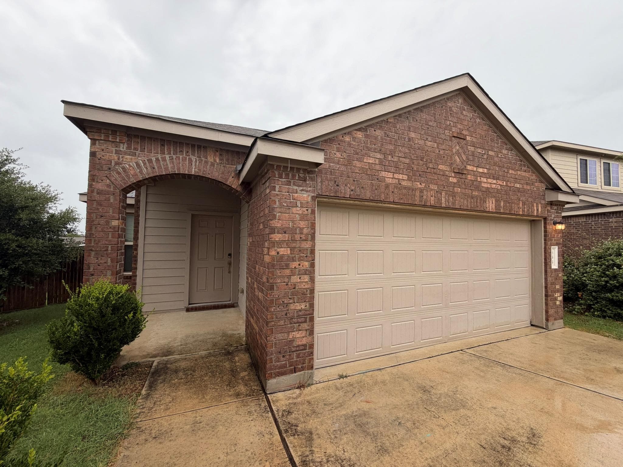 344  Circle Way  #35E
