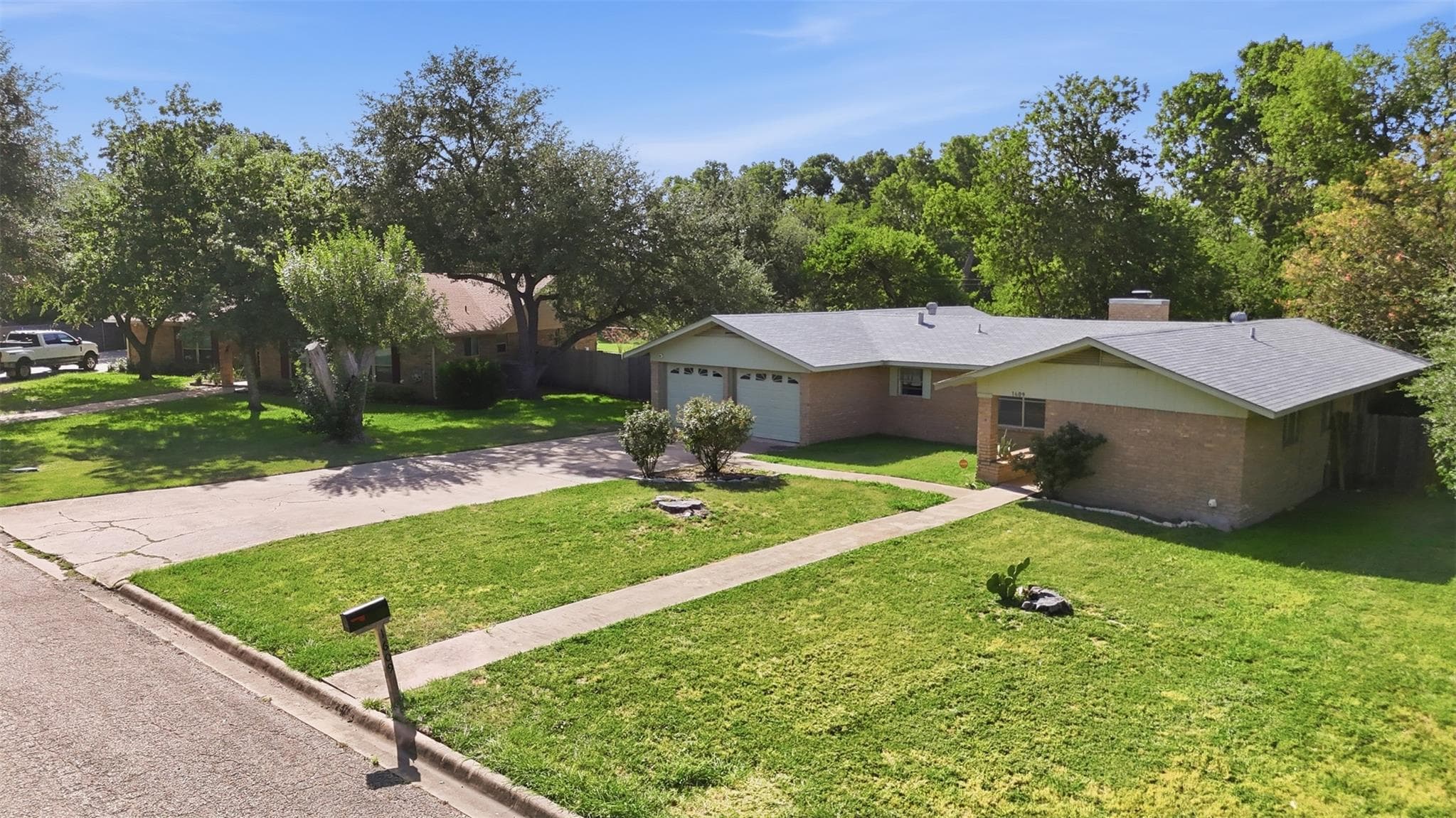 1609 Tammi Ln