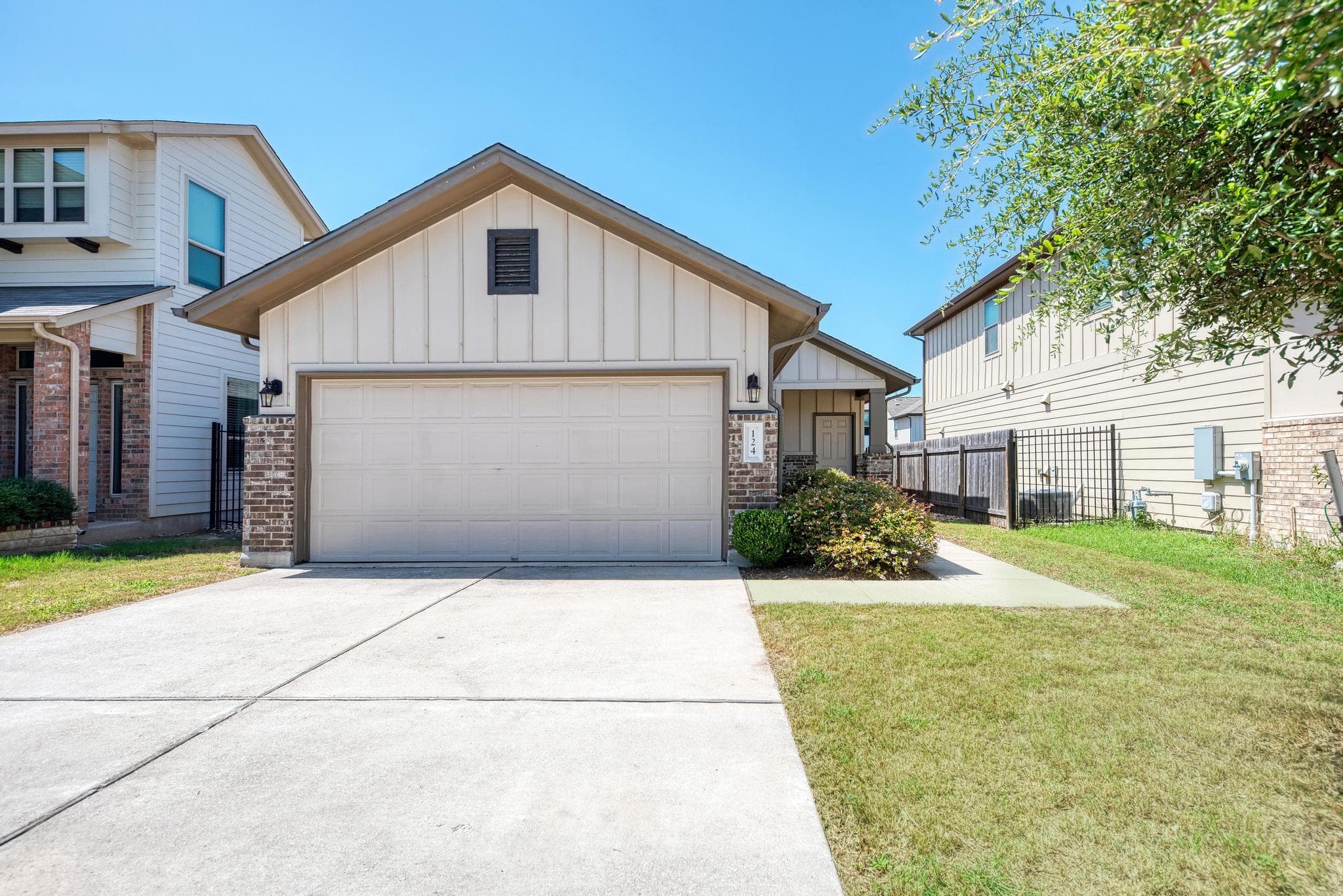 124 Brady Creek Way