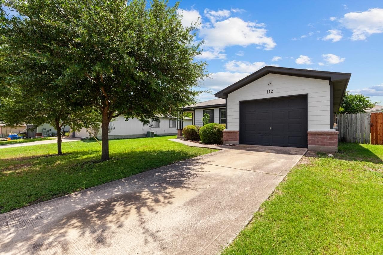 112  James Lin Cir