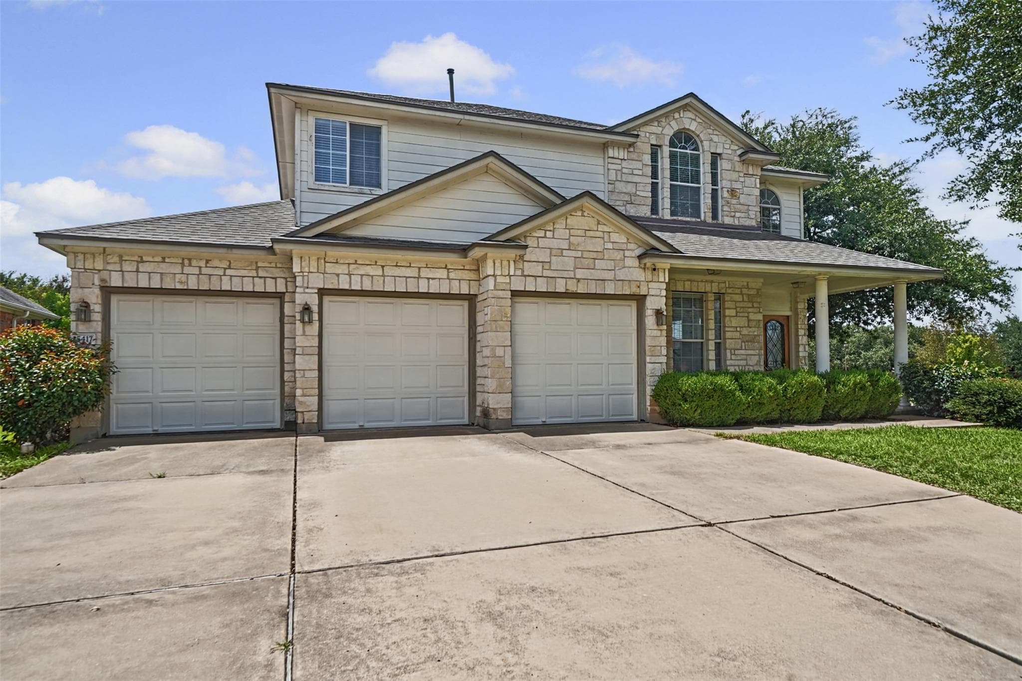 15417  Staked Plains Loop