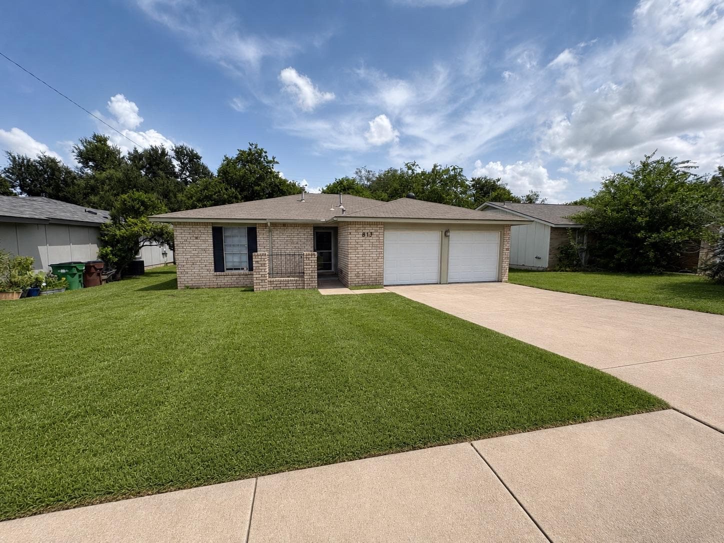 817 Cactus Dr