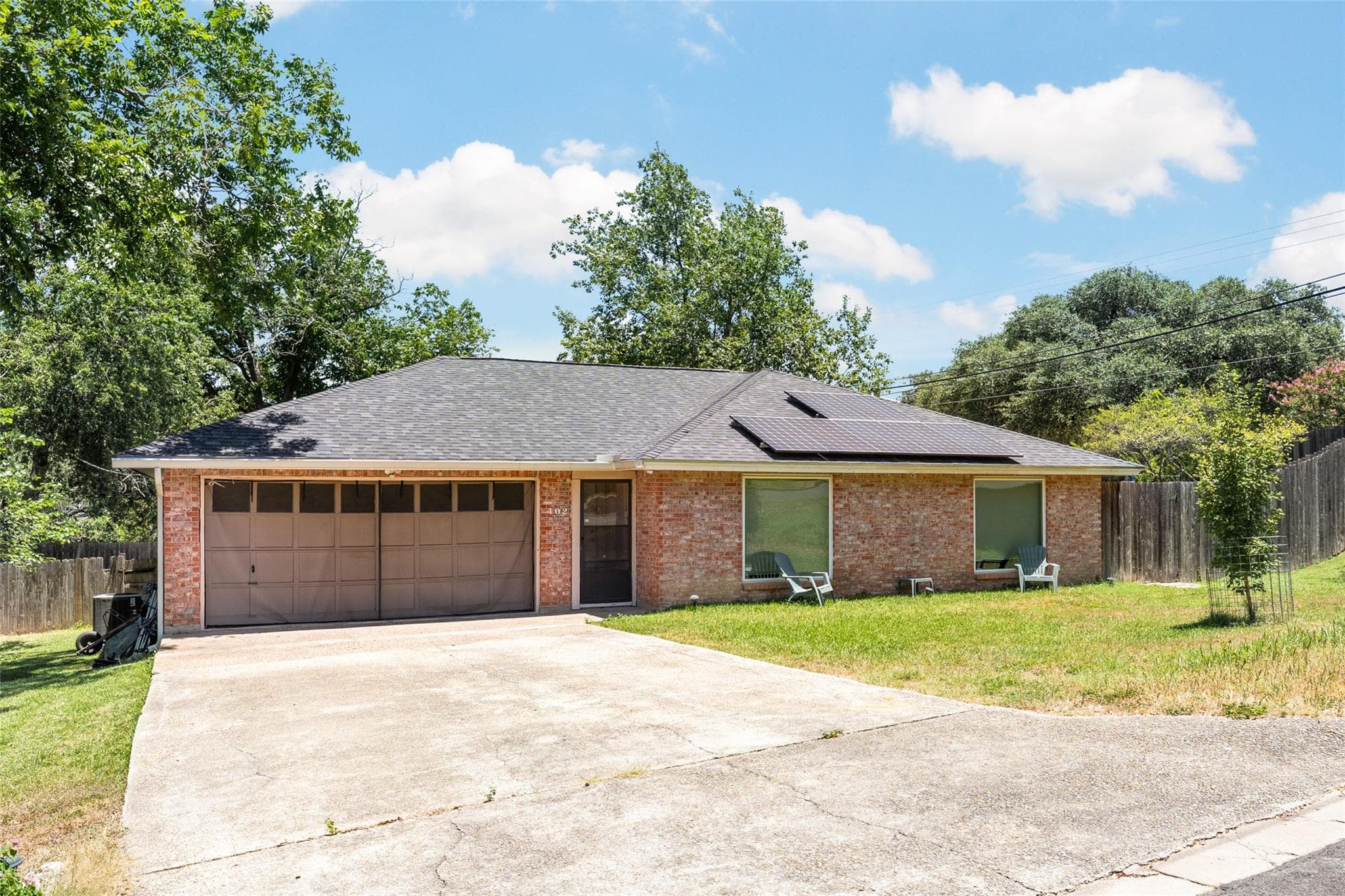 102  Chaparral St