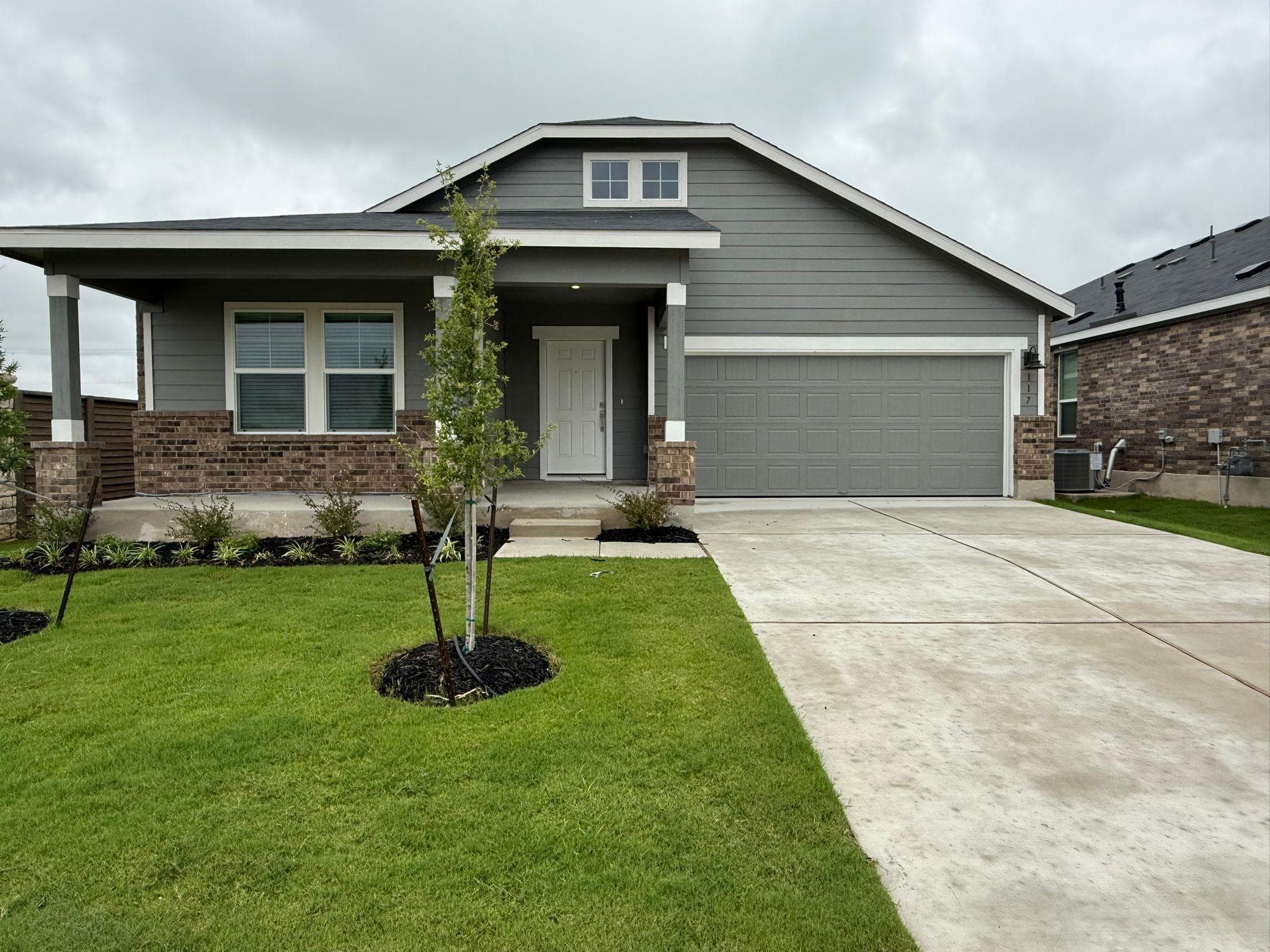 117 Alamito Ave