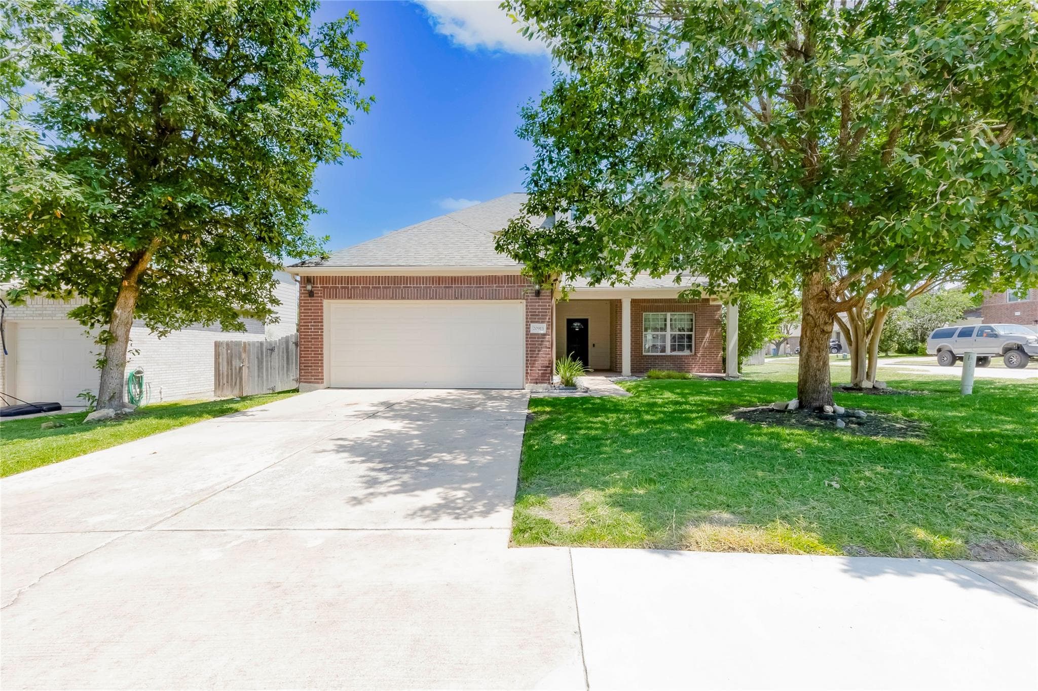 20913  Mandrake Dr