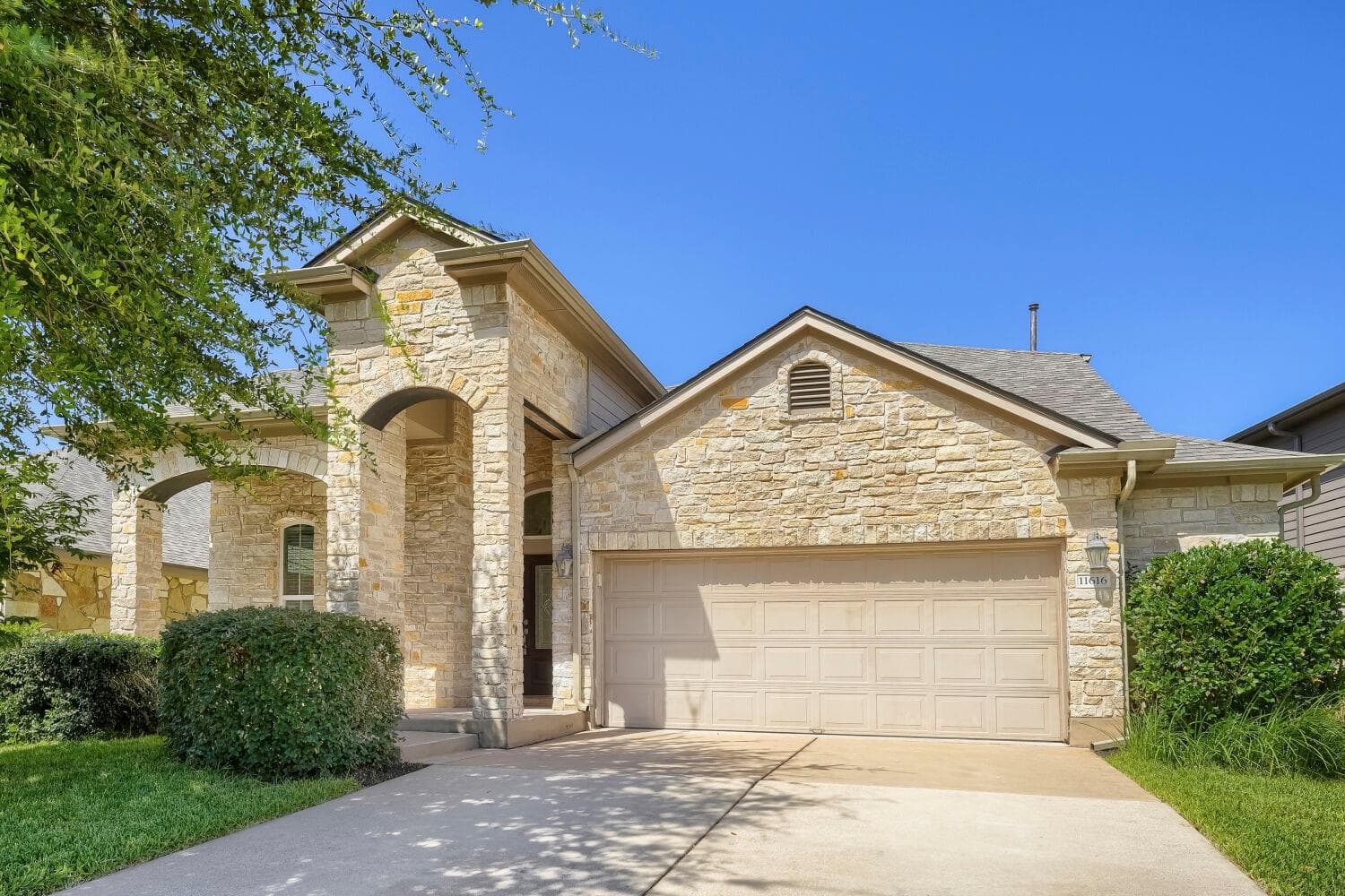 11616 Yeadon Way