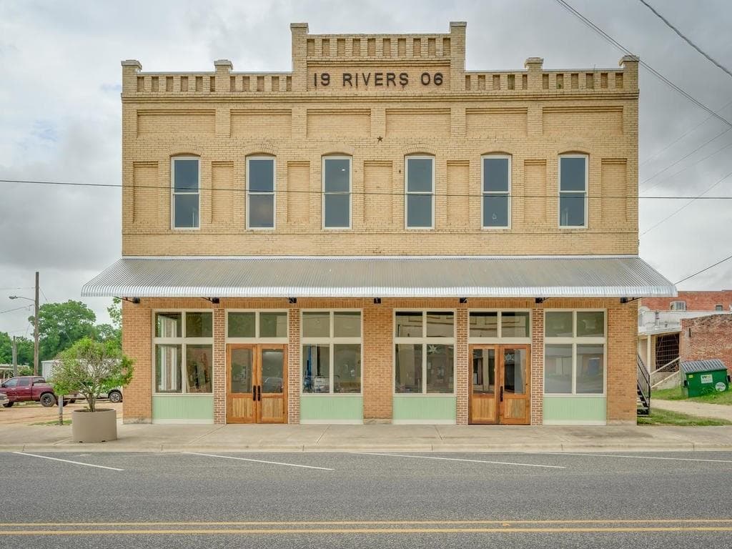 110 S Main St  #103