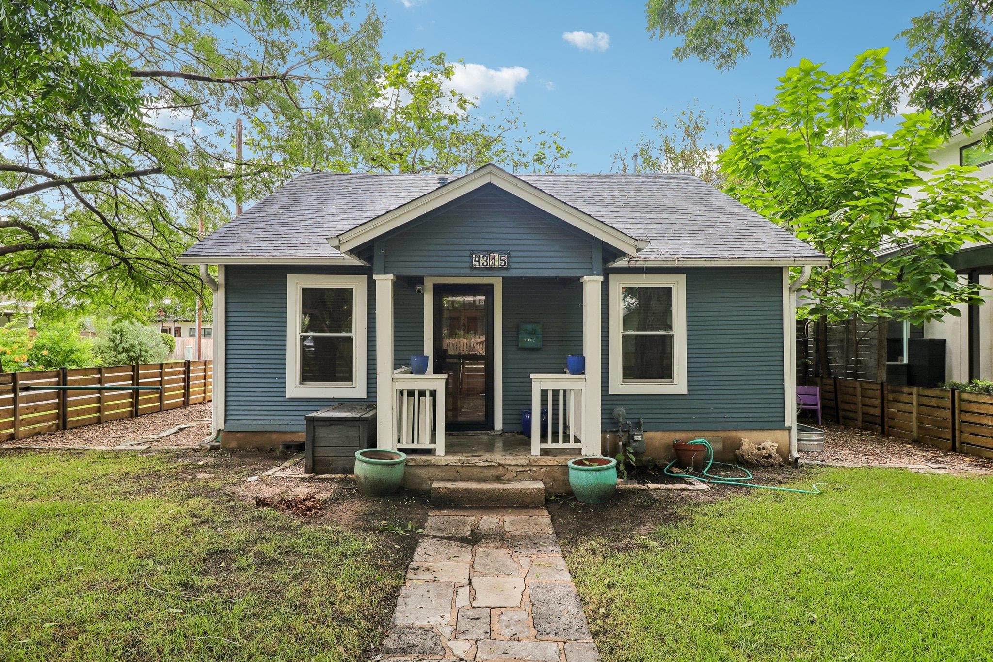 4315 Bellvue Ave