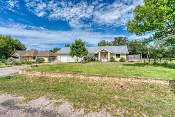 215 E McGee Trl