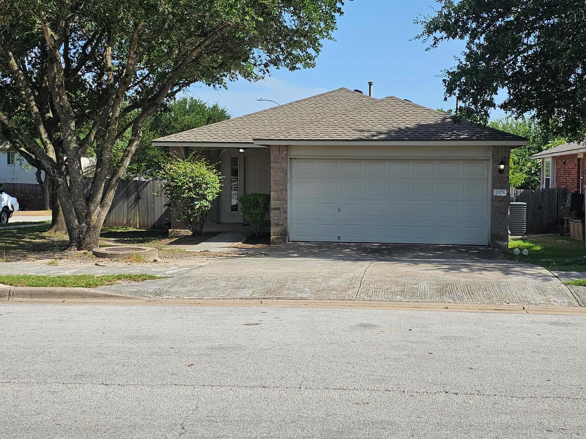1325  Darjeeling Dr