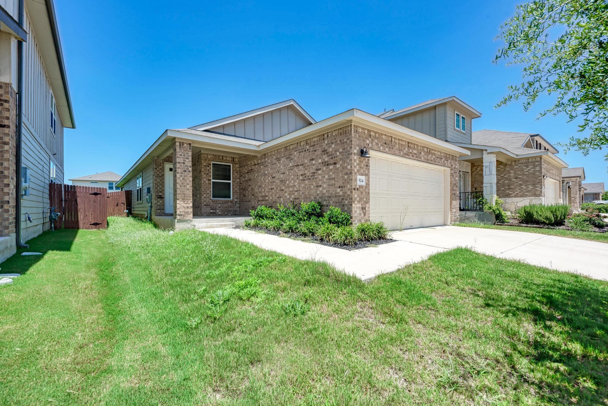 524  Longmount Cv