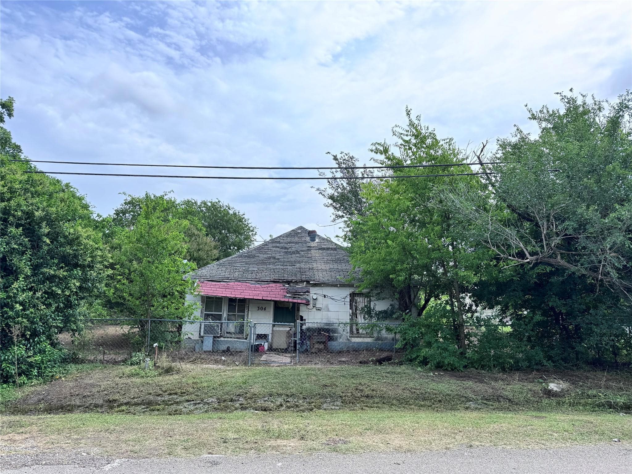 304 E Prairie Ave