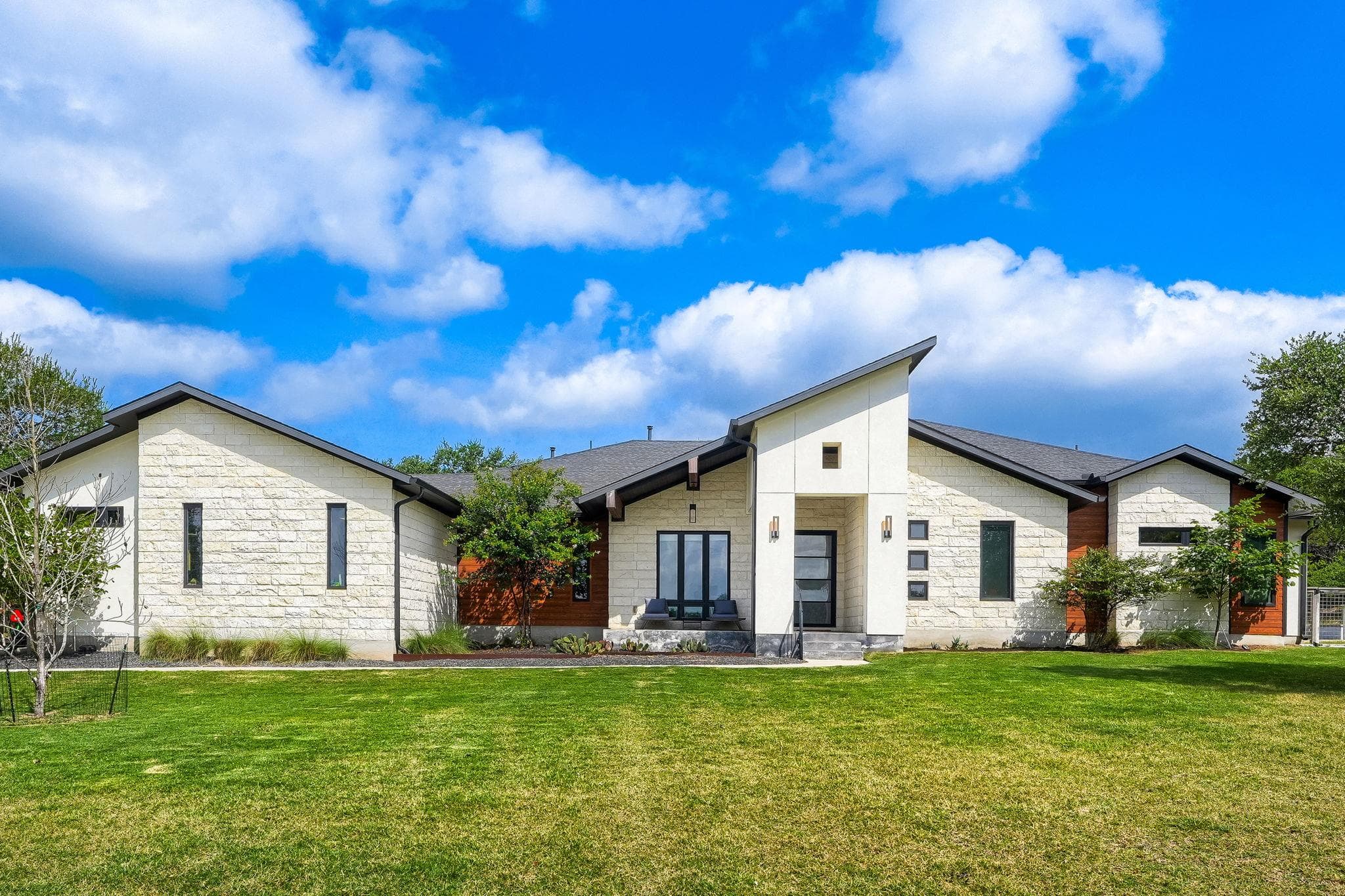 200  Quarter Horse Ln