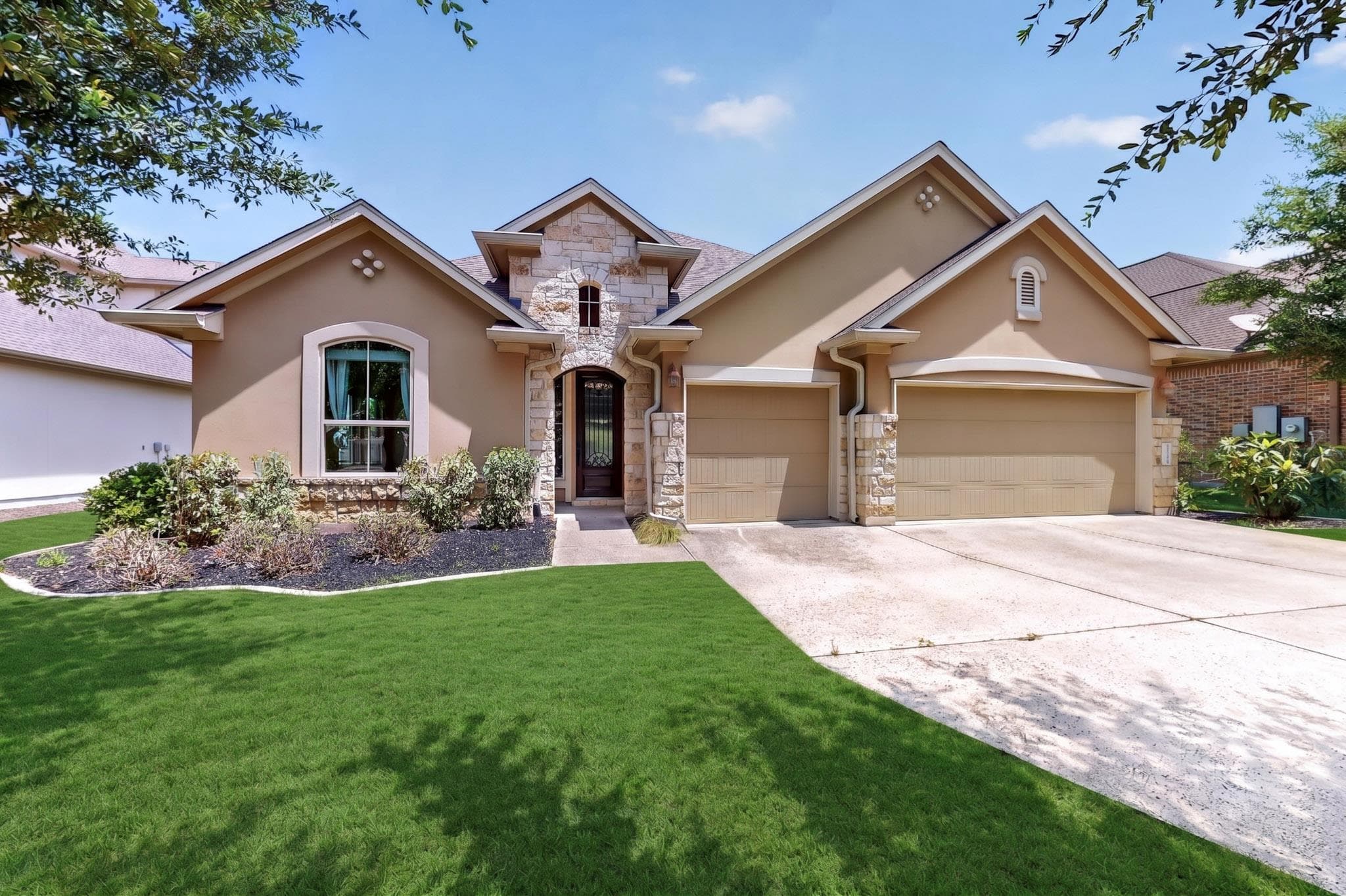4804  Taurus Walk