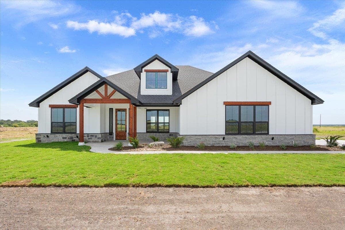 18085  Round Hall Rd