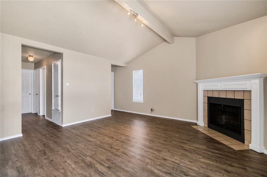 1220  Orchard Park Cir