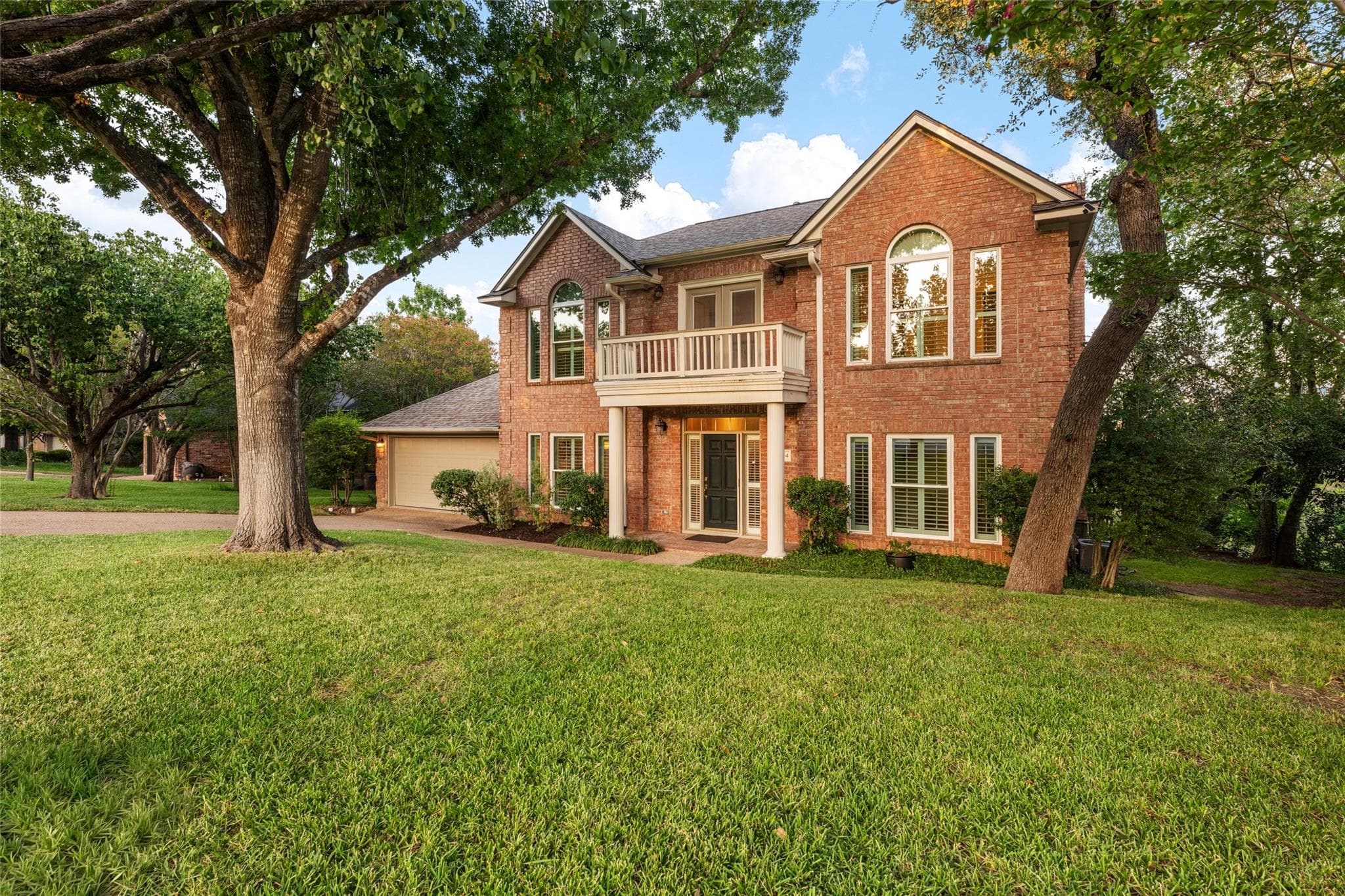 7414  Anaqua Dr