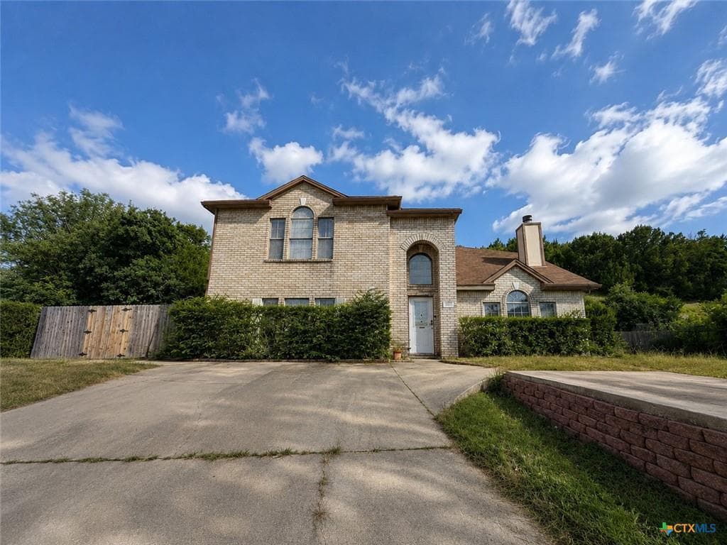 407  Bowen Cir