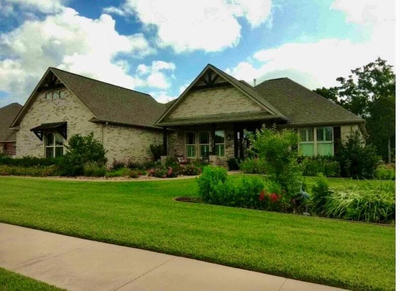 1910 Spanish Moss Dr