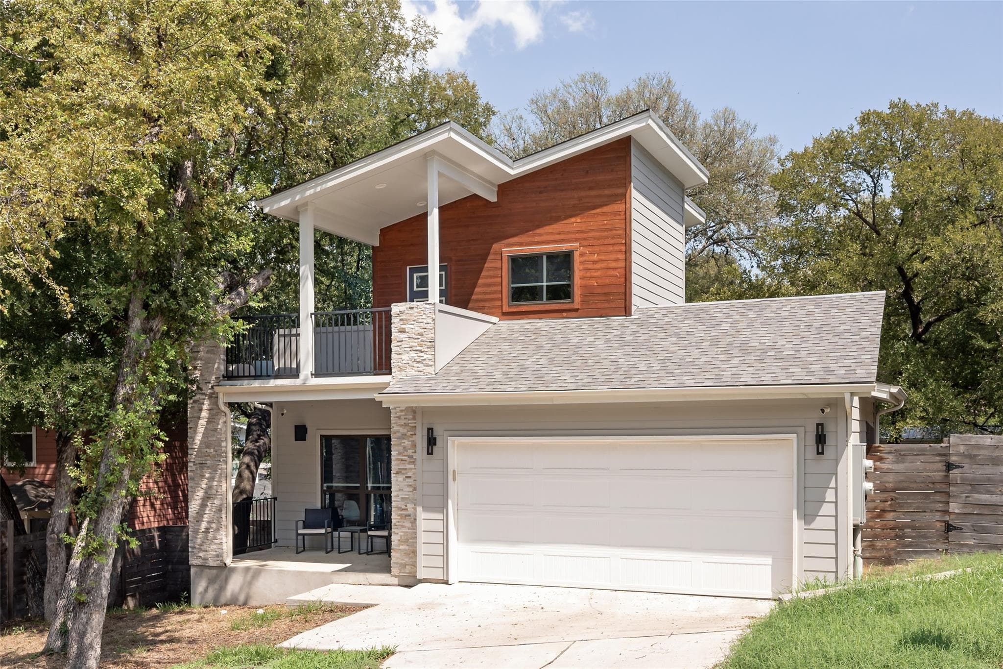 1193 E M. Franklin Ave #2