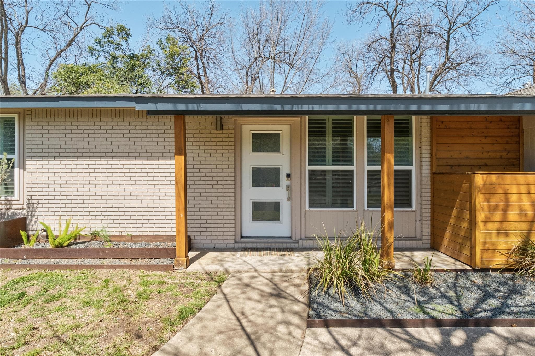 6414 Kenilworth Dr