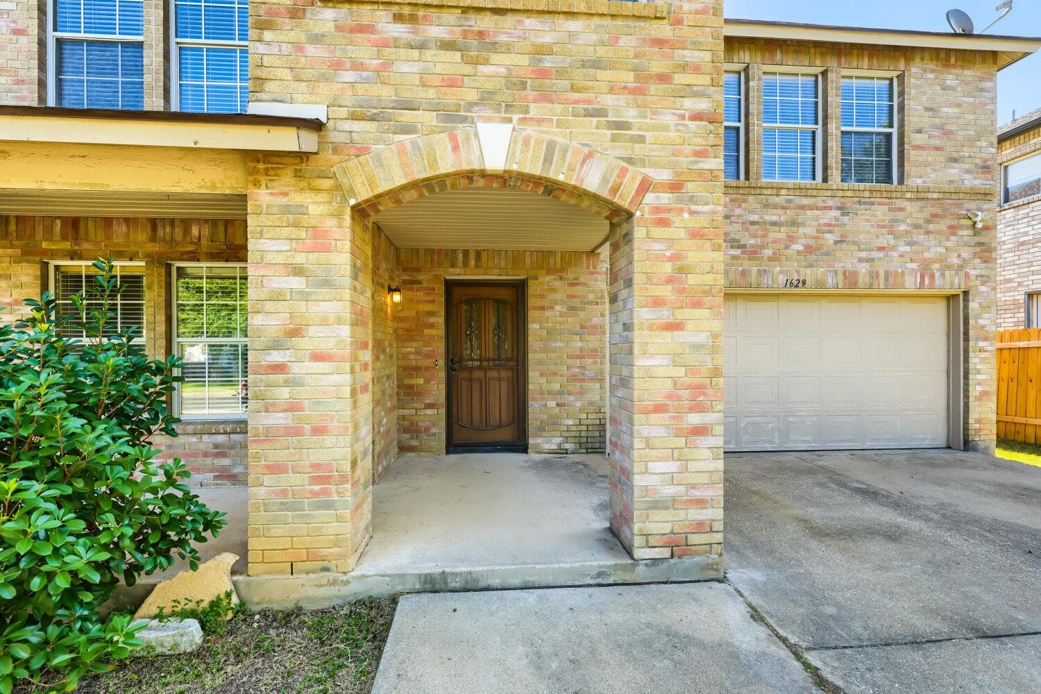 1629  Balsam Way