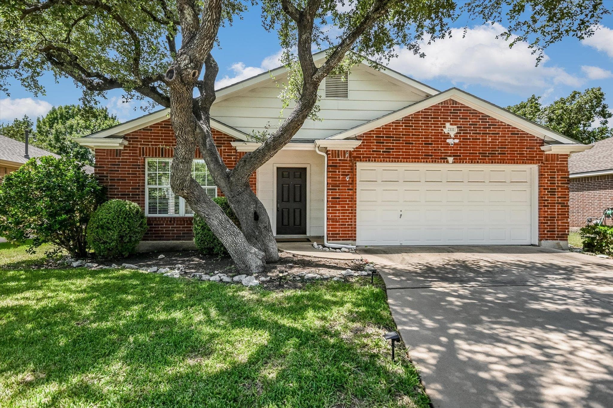 2111  Kimra Ln