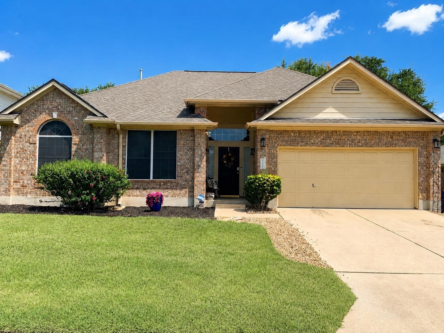 609  Thrush Dr