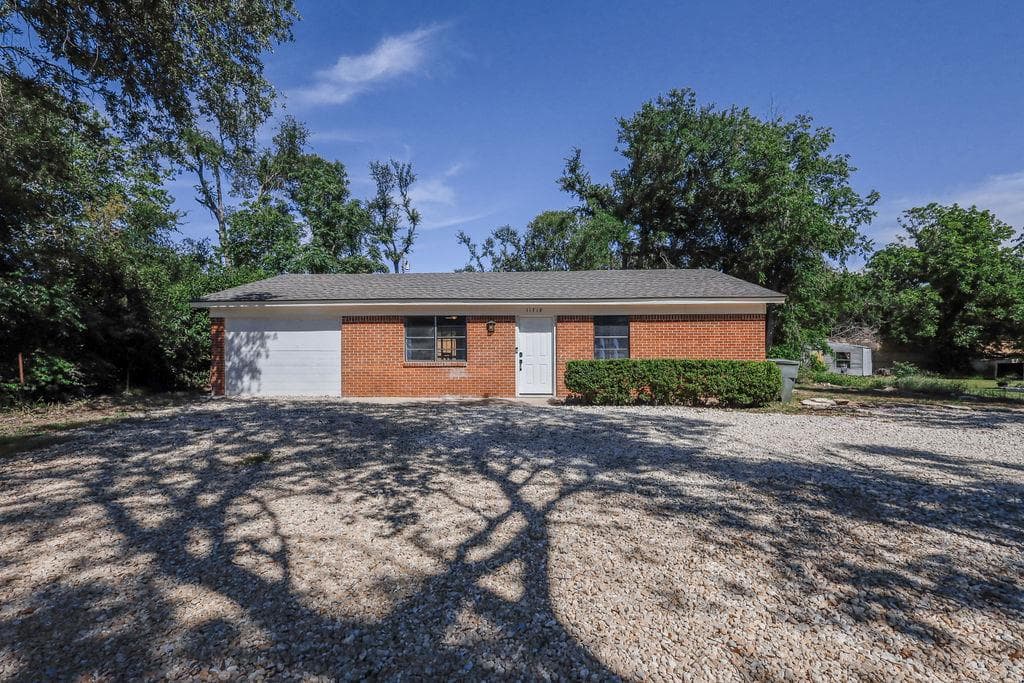11719 Roselle St W