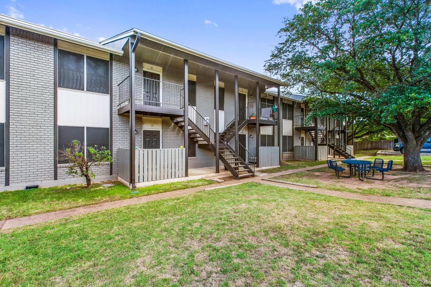 11519  Pecan Creek Pkwy  #17