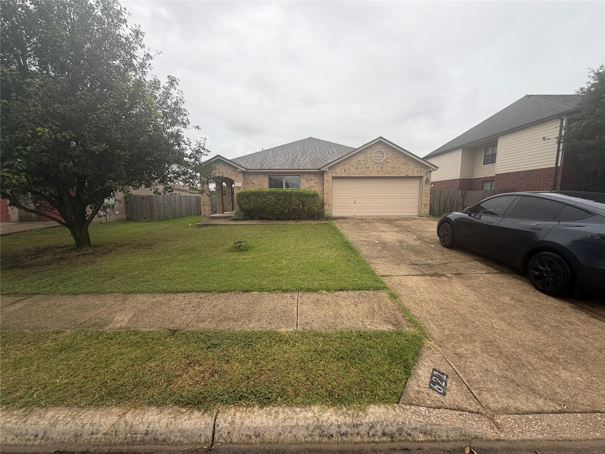 621 Dark Tree Ln