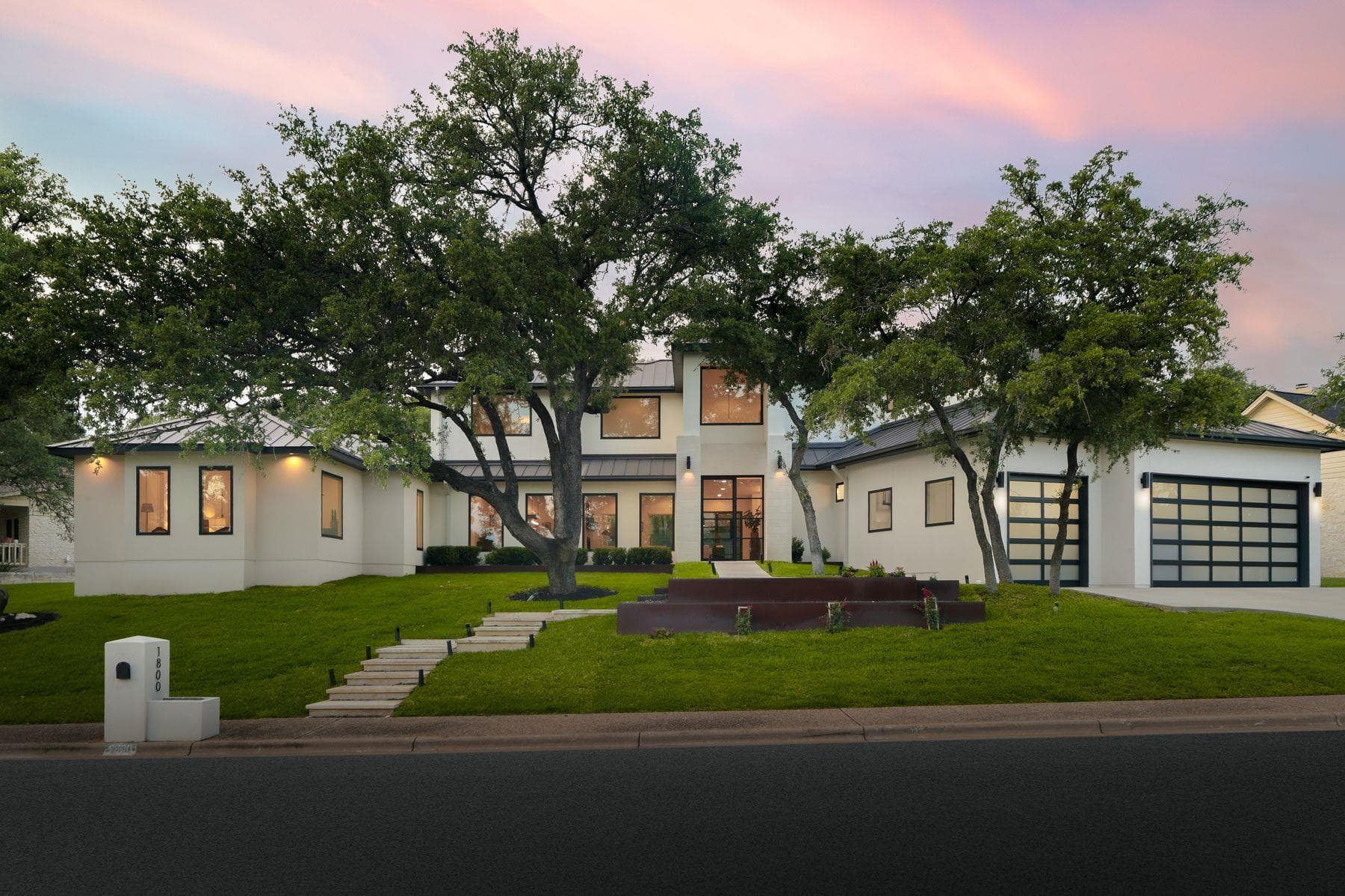 1800 Bay Hill Dr