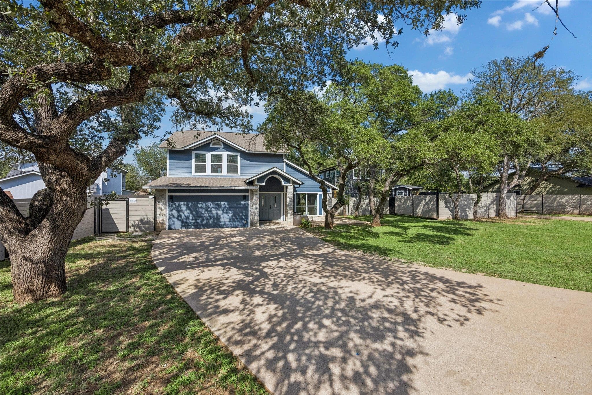 7905 & 7907  Tiffany Dr