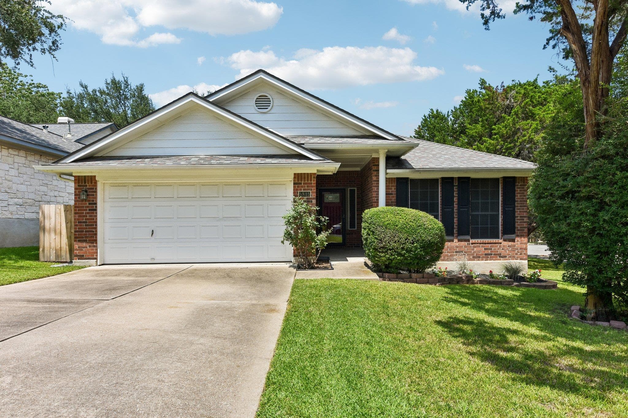 5815  Lomita Verde Cir
