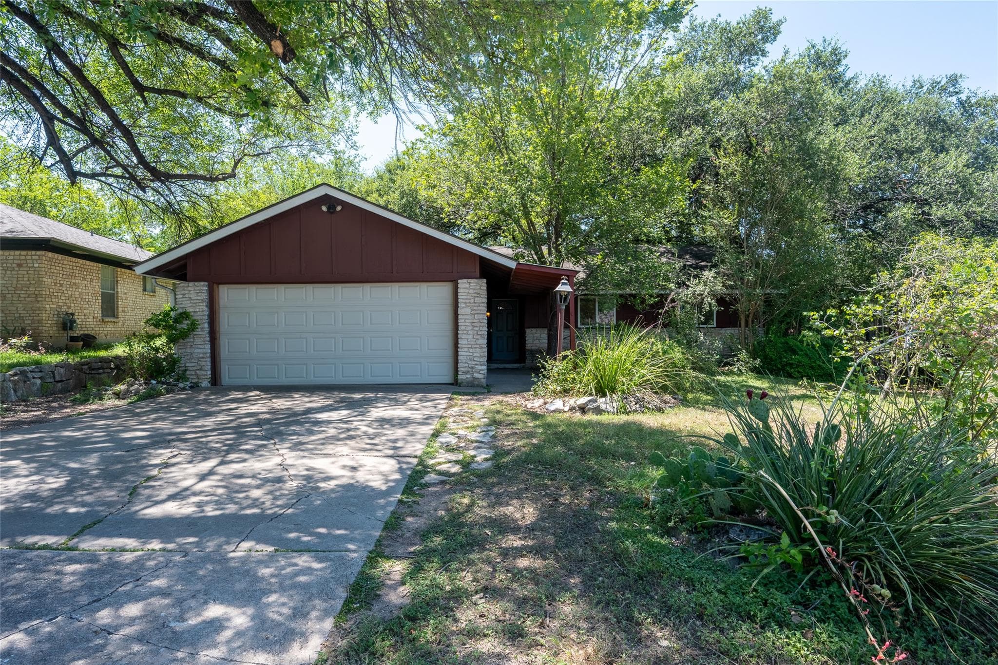 6601  Ashland Dr