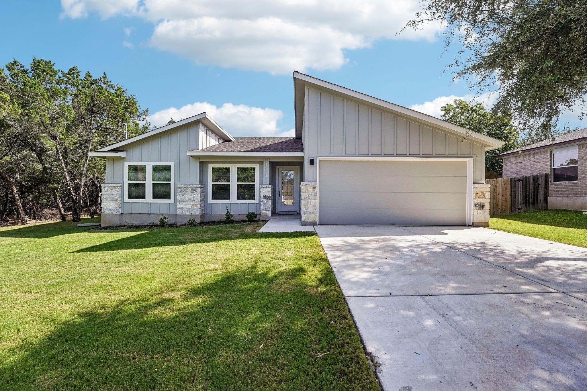 20102 Lee Ln