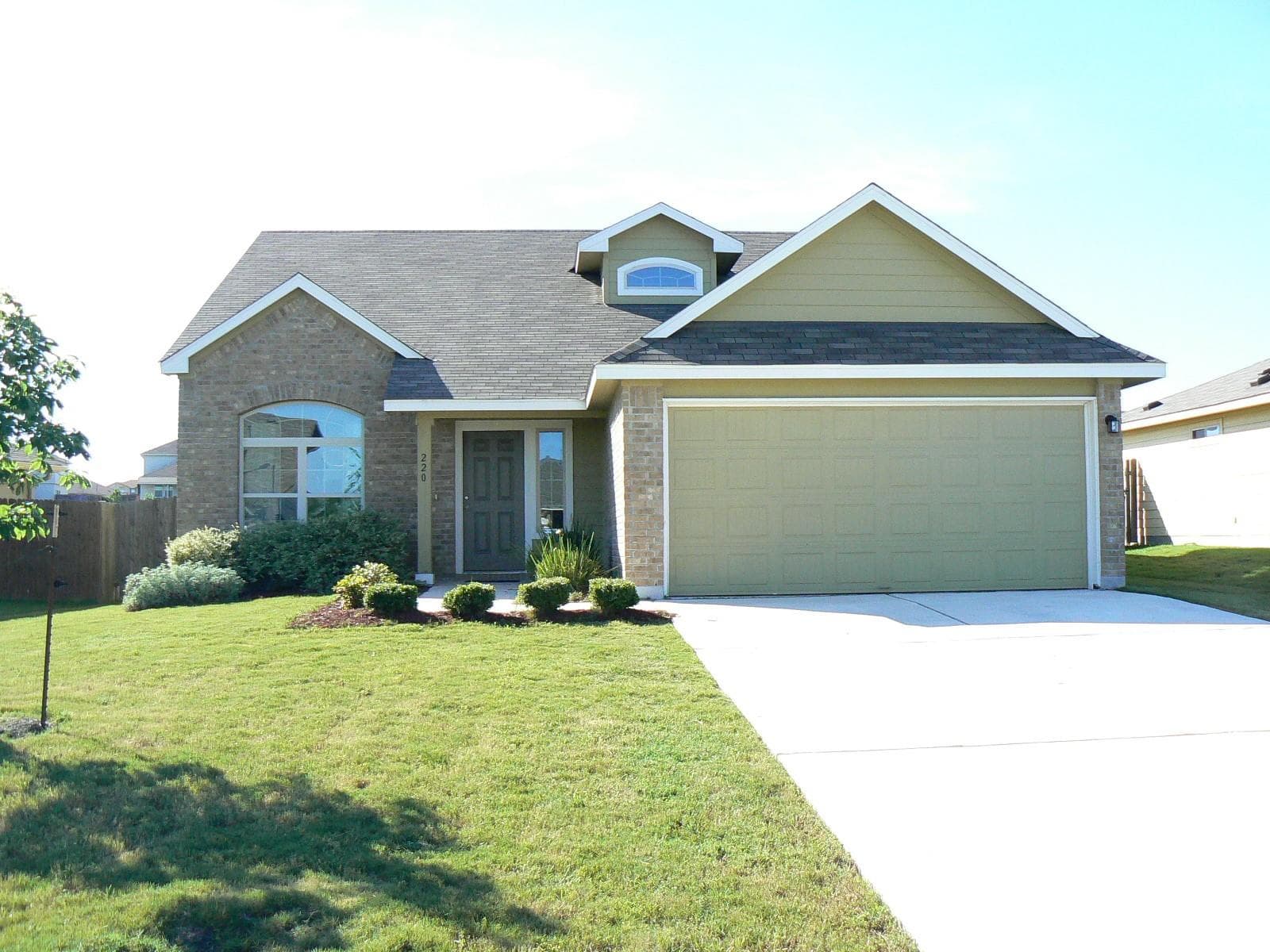 220  Westminster Dr