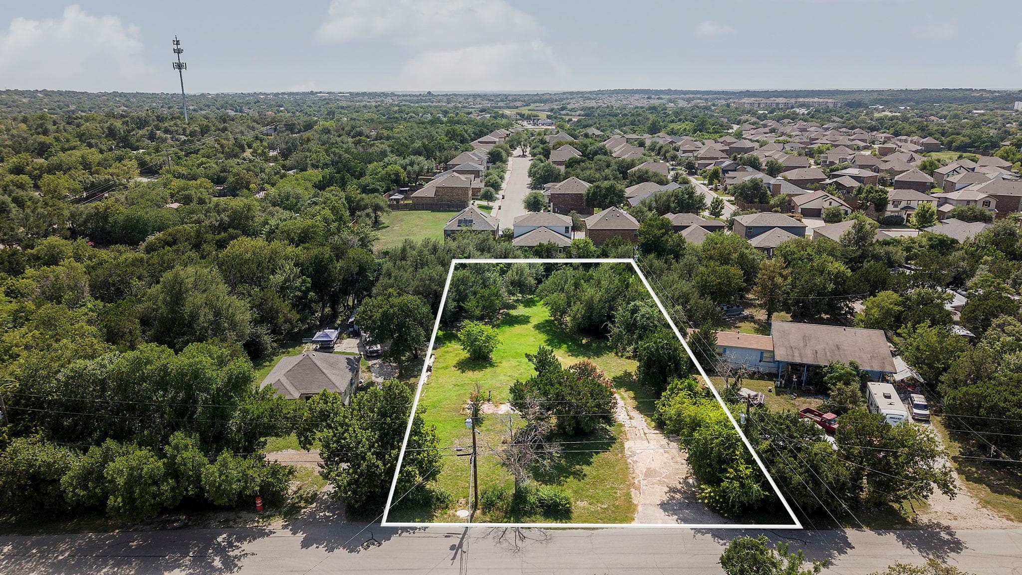 1305  High Chaparral Dr