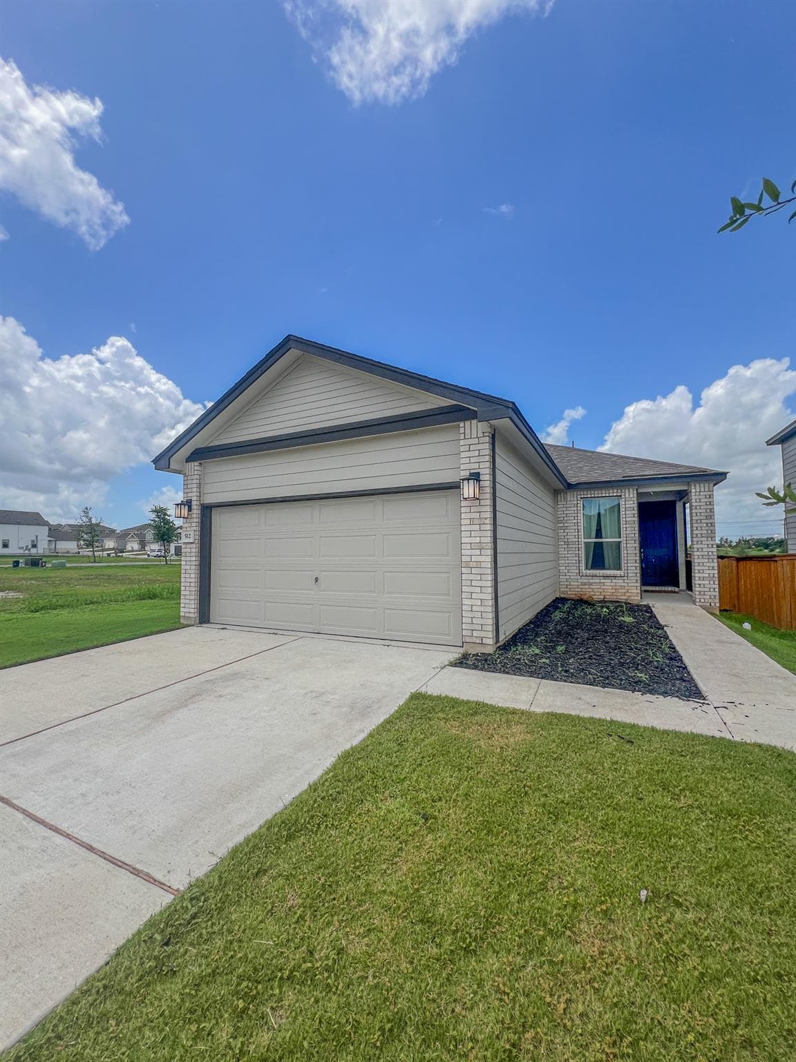 512  Barbary Coast Ln
