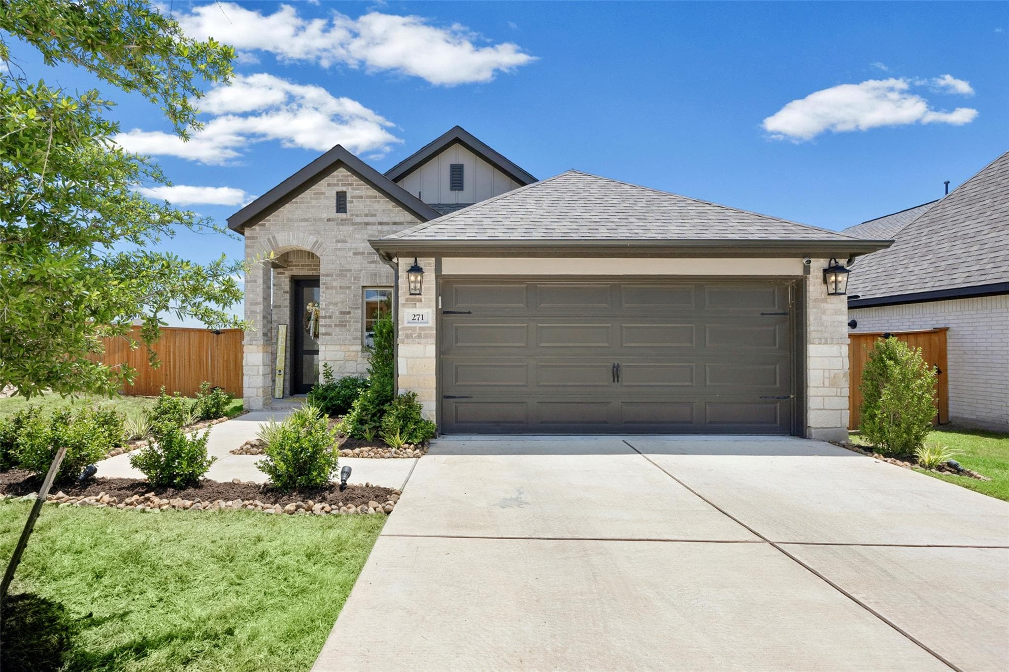 271 Reef Band Dr