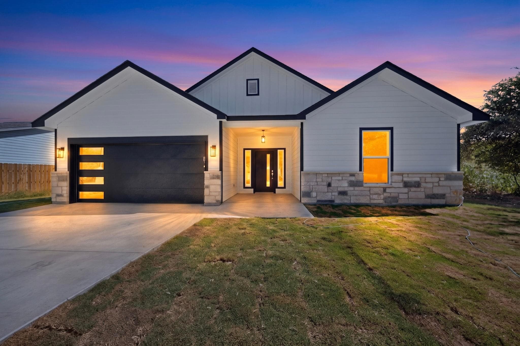 114 W Pauwela Ln