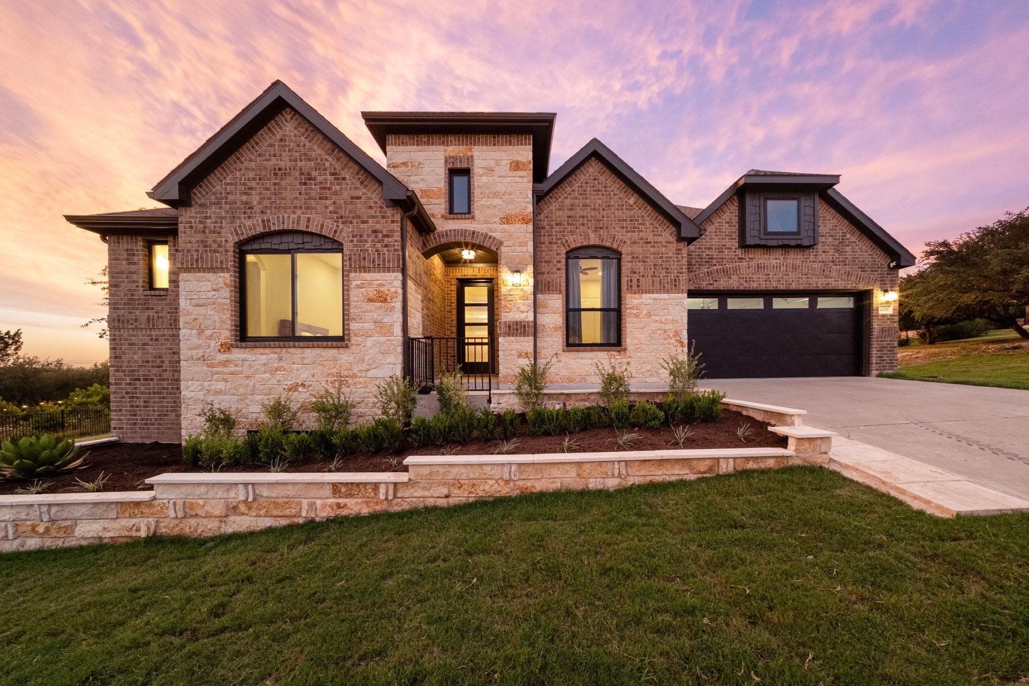 4518 Diamante Dr