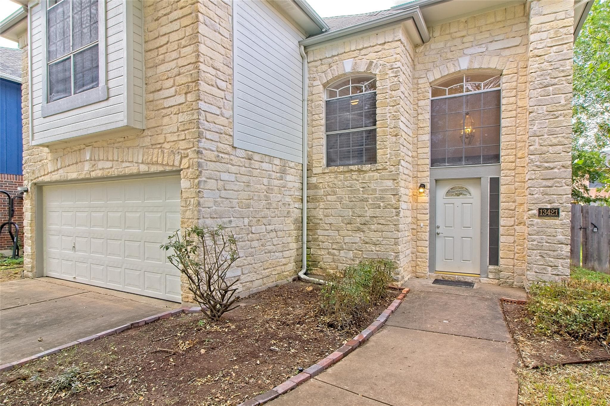 13421  Tossa Ln