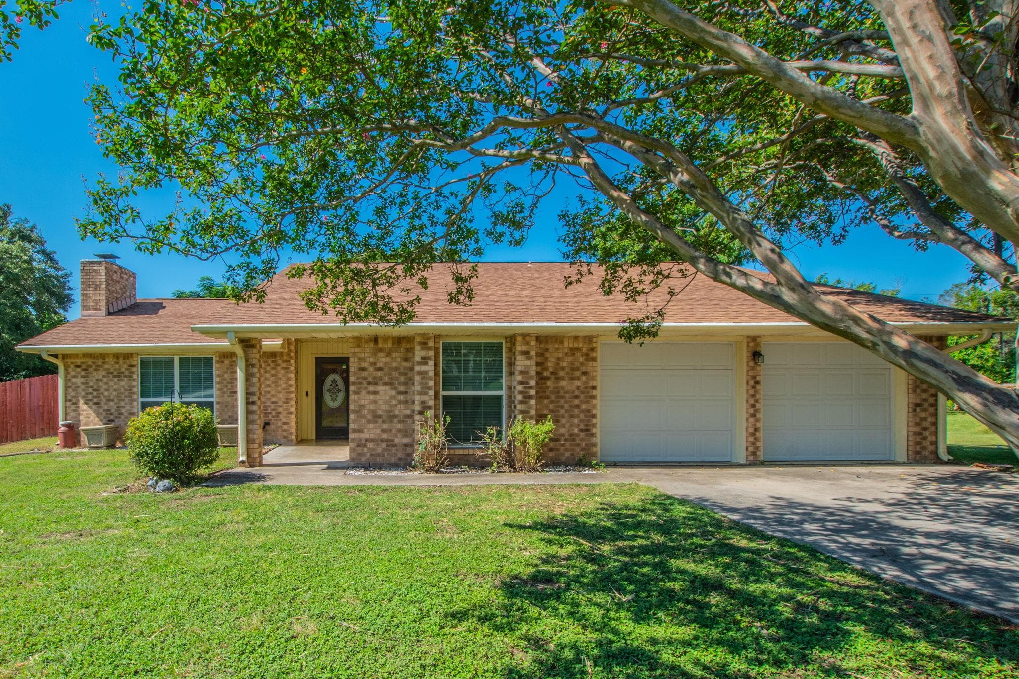 7273 Woodlake Cir