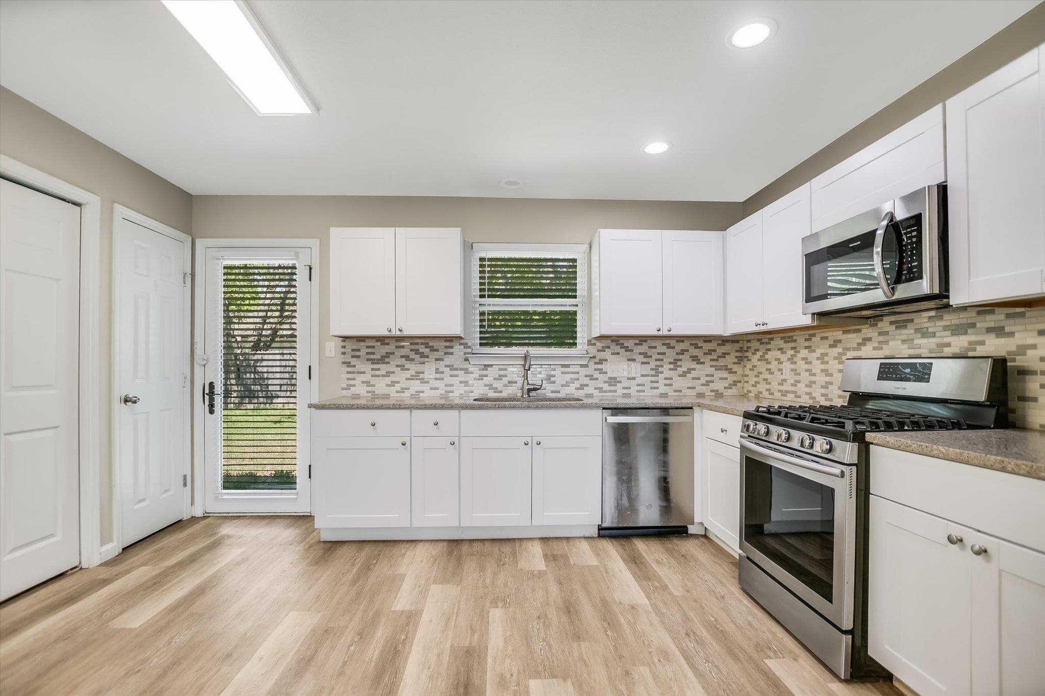 6026  Bluebell Cir