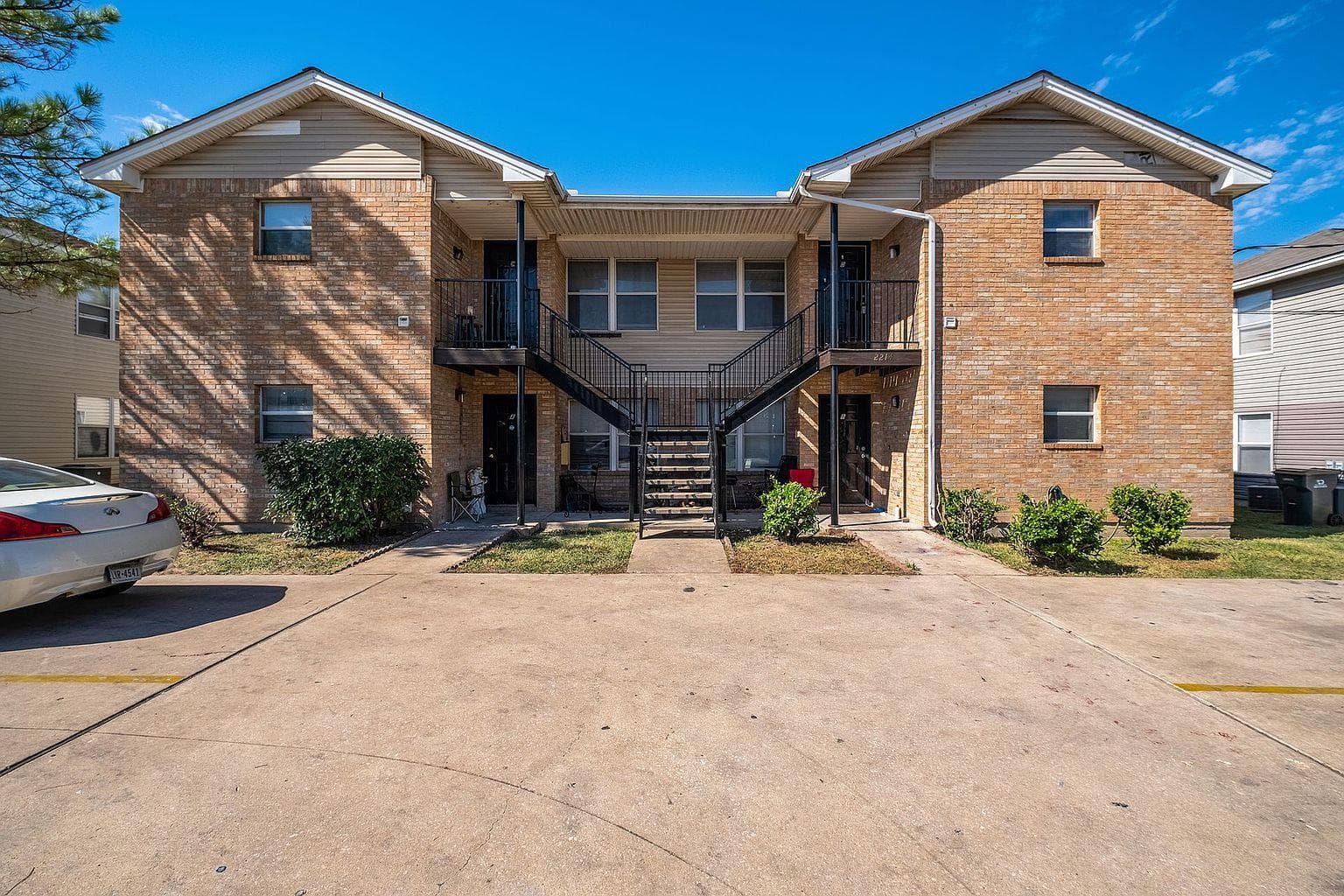 2214 Katy Ln #D